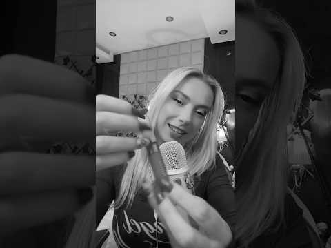 Renklerini bil bakalım 🤔#asmr #asmrfyp #pelinasmr #lipstick #lipgloss