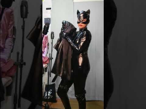 CATWOMAN in PVC Catsuit try On LEATHER COAT #leathercoat #catwoman #catsuitmodel