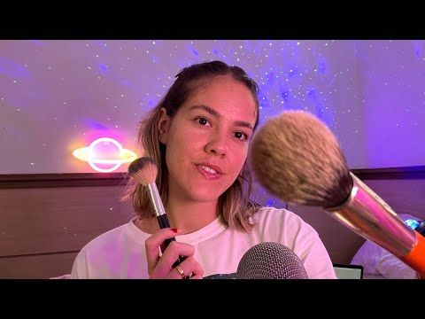 ASMR - TE MAQUIANDO ATÉ VOCÊ DORMIR (EXTREMAMENTE RELAXANTE)