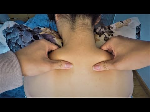 Scratching & Massage Upper Back, Neck & Shoulder