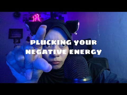 PLUCKING NEGATIVITY ASMR  MAKE YOU FALL ASLEEP FAST😴💤