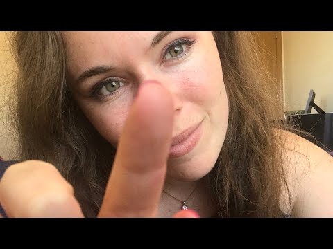 ASMR Spanish (Español) Whisper Ramble and Hand Movements