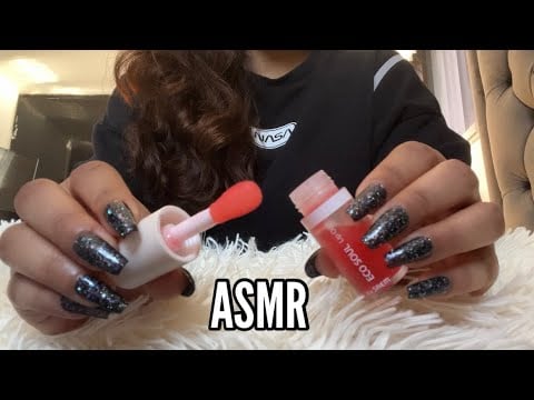 [ASMR] 2 Minute Lip Gloss Application