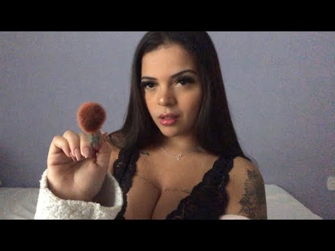 ASMR AMIGA TÓXICA TE MAQUIANDO