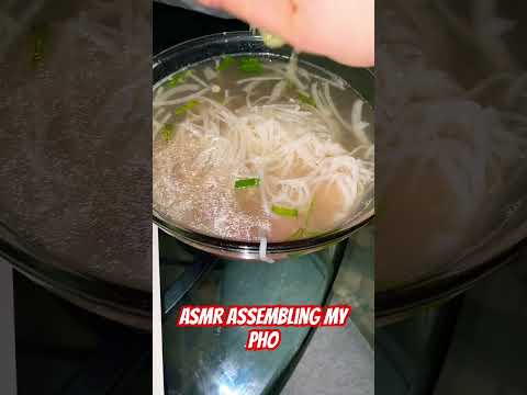 ASMR ASSEMBLING MY PHO SOUP 🍲 #pho #vietnamesefood #asmrfood #asmreating #soup #asmrshorts