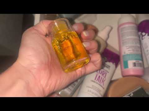 ASMR LOFI - My hair products (rummaging, whispers) 
