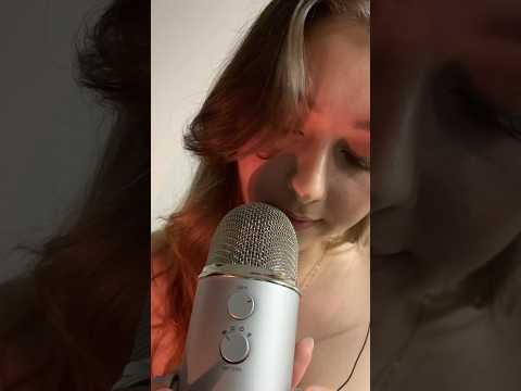 chewing sounds yay or nay ? #asmrshorts #mouthsounds #gumchewingasmr