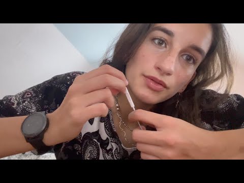ASMR – Apple Mic Sounds (Word Repetition, Tongue Clicking)