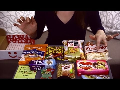 🍭 Unboxing Munchpack 🍬 Tasting Cookies, Chips, Crispy & Hard Candies