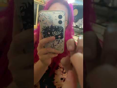 ASMR short-tapping on mirror