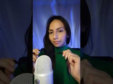 Sonidos ASMR de corazón con cinta de seda