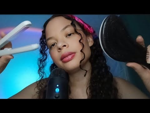 ASMR: AMIGA carinhosa PENTEANDO e fazendo CHAPINHA delicadamente NO seu CABELO 😴💆‍♀️