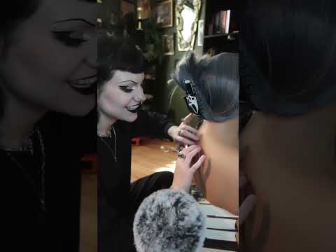 ASMR | Mannequin Tapping 🕷️ Spiders Crawling Up Your Back