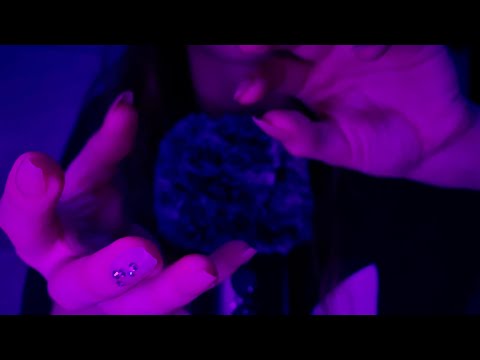 [ASMR - Whisper] Hand movement assortment + scratching + slight mouth sounds