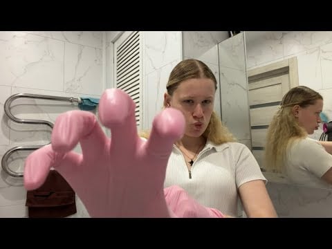 асмр быстренько сделаю тебе пирсинг в туалете//asmr, I'll quickly give you a piercing in the toilet.