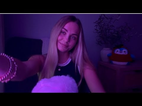ASMR | what’s on my nightstand 💤 dark & sleepy lighting 😴