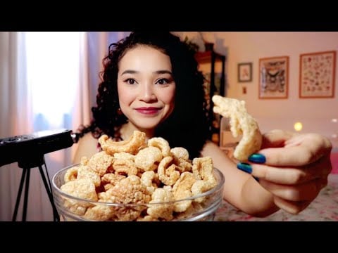 ASMR Crocante - Conversa e come: Torresmo 🍺