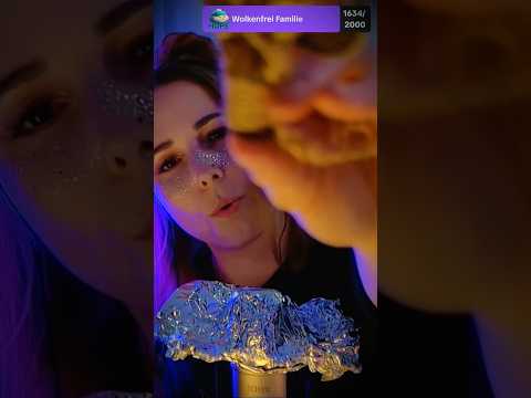 ASMR - 1 Minute Face brushing mit Lagerfeuer knistern 🔥