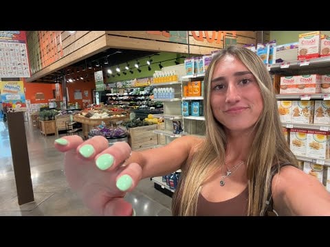 ASMR at a grocery store(public asmr)🍎