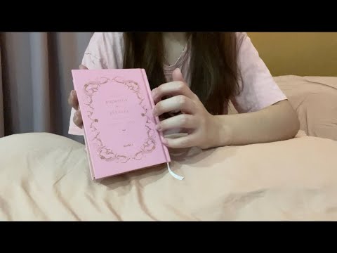 First ASMR video of 2024 🫶🏻 Basic tapping n scratching on random items!✨