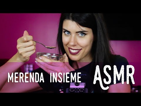 ASMR ita - 🍌 RICETTA e MERENDA Banana Icecream + Racconto NAPOLI (Whispering)