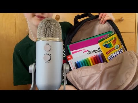 ASMR What’s In My College Backpack 🎒