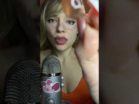 ASMR - sticky honey lipgloss