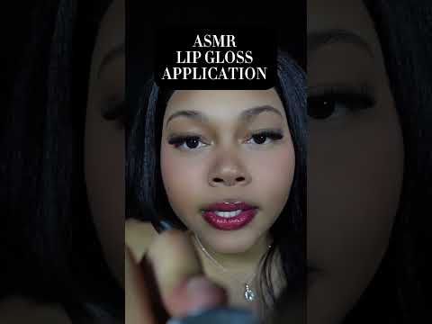 ASMR Lip Gloss Application 💄✨#asmr #lipgloss #lipglossapplication #shorts #short #makeup #lipcombo