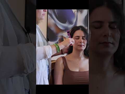 Giving her vibrations #relax #reiki #asmr