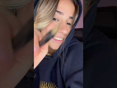 ASMR MOUTH SOUNDS 😋 #asmr #relax #mouthwhisper #tingles #argentina #nails