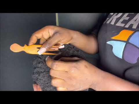 ASMR ✨ SCALP SCRATHING ON THICK HAIR WITH GUM CRACKING SOUND.