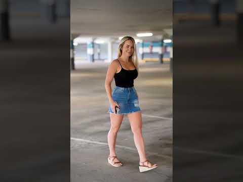 Would a smile make your day? 🥰 #walking #irl #shorts