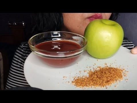 ASMR manzana 🍏 verde con chamoy y tajin
