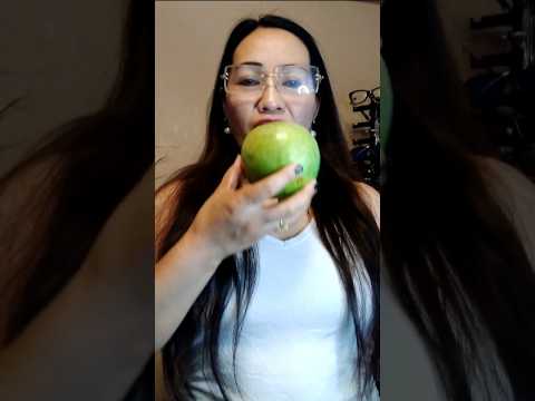 The green apple #mukbang #everyone #shortsfeed #apple #eatingchallenge