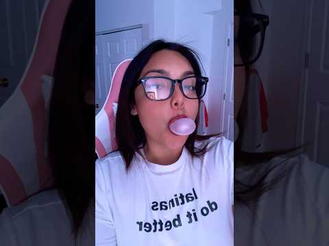 BUBBLE GUM ASMR | blowing small bubble chewing sounds #bubblegum #bubblegumblowing