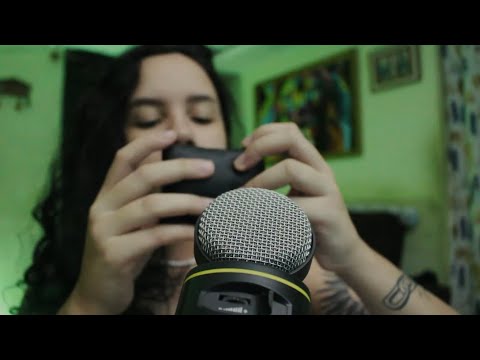 ASMR no microfone de R$50