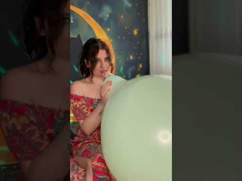 INFLATION SOUNDS RELAXING? #balloon #blowingupballoon #inflation #giantballoon