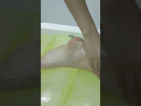 Exfoliación de cuerpo completo #asmr #massage #masaje #bodyscrub #scrub