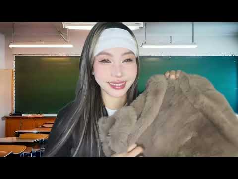 ASMR情景模拟｜后桌mean girl为你化妆💄那边包里🎒啥都有就是没有📖的后桌mean girl看起来很刻薄实际很nice💗温柔得帮你化妆💋#asmr #模拟化妆 #场景模拟asmr