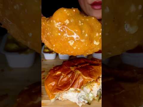 POPEYES FRIED CHICKEN DRENCHED IN GRAVY #asmr #chicken #shorts