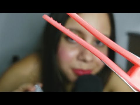 ASMR 👱‍♀️ eu vou fazer uma chapinha 'Futurista e Diferente' no seu cabelo (Formigamentos + arrepios)