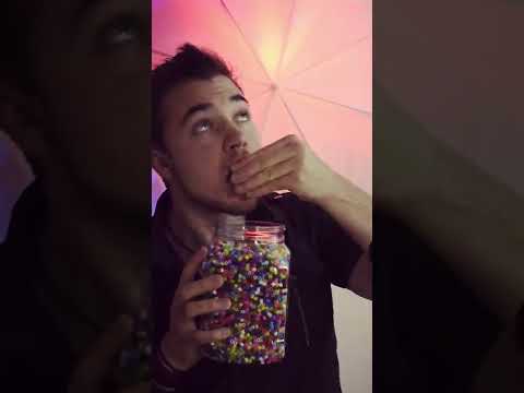 ASMR dégustation plastique !