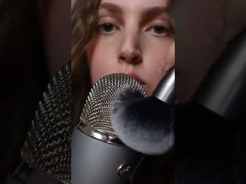 Mic Brushing #relax #asmr #tingles #visualtingle