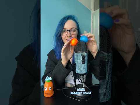ASMR CRINKLY SQUISHY BALLS 🟠🔵(full on ✅⏰) #asmr #crinkles #asmrcrinkles #shorts