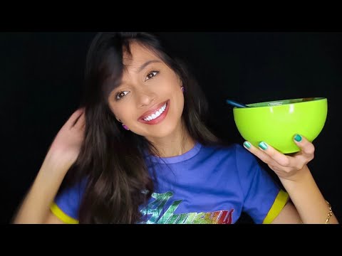 ASMR TOMANDO AÇAÍ E FALANDO BAIXINHO