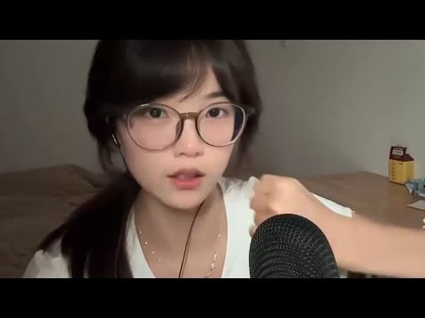 ASMR | 8D Blowing Mouth Sounds 😴🤗💗