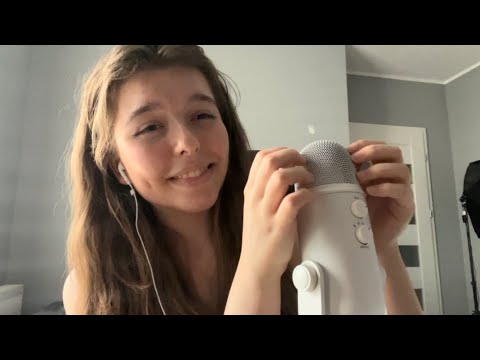 ASMR random triggers:)❤️ whispered