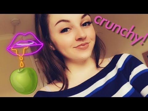 Crunchy carrot & apple noms! ⚠️ EATING SOUNDS ⚠️ - ASMR