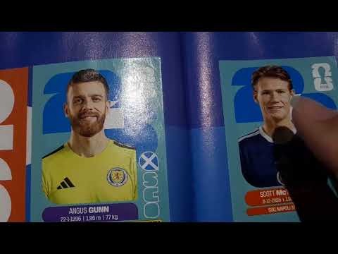 asmr caseiro - mostrando álbum da copa/tapping, sussurros e sons de boca #asmr 