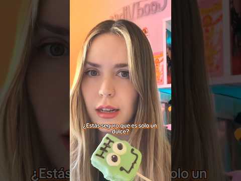 Algo extraño sucede con estos dulces de Halloween 🎃 🍭  #asmr #shorts #asmreating
